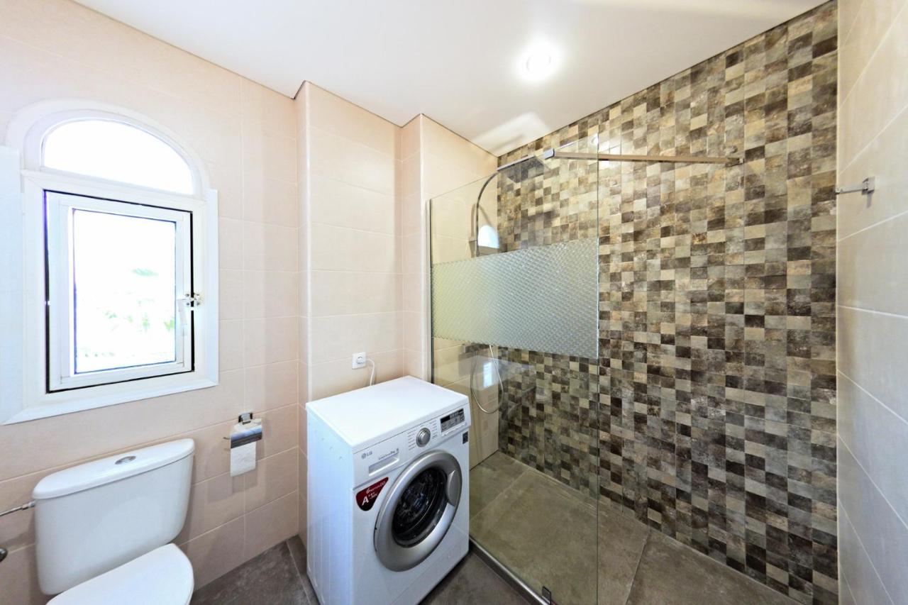 Club Atlantis Aparthotel Ocean View Costa Adeje  ภายนอก รูปภาพ