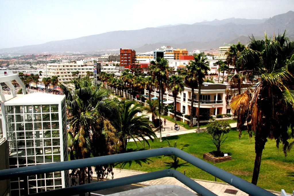 Club Atlantis Aparthotel Ocean View Costa Adeje  ภายนอก รูปภาพ